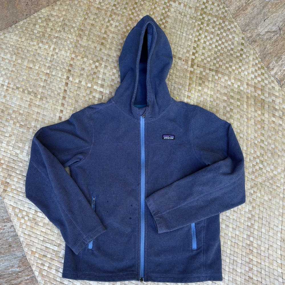 Patagonia Navy Blue Zip-Up jacket with hood. Boys xl 14-16